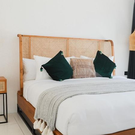 Villa Poppy Bumbak Canggu Esterno foto