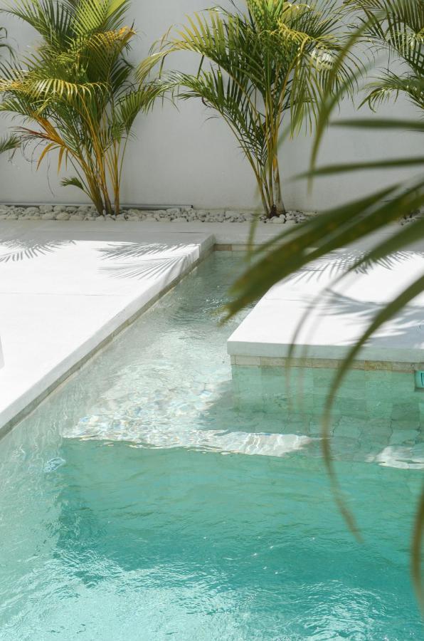 Villa Poppy Bumbak Canggu Esterno foto