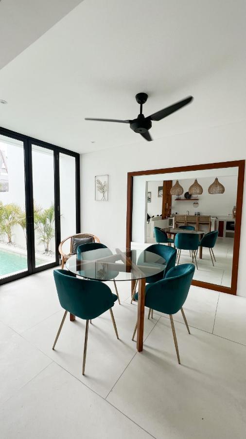 Villa Poppy Bumbak Canggu Esterno foto